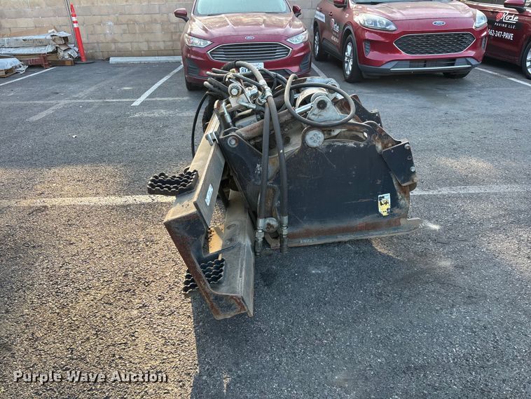 2007 Caterpillar PC 205 Skid Steer Cold Planer - photo 4