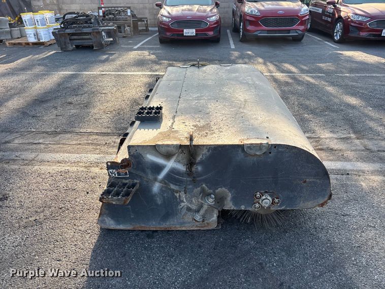 2014 Paladin 20572M Skid Steer Sweeper - photo 4
