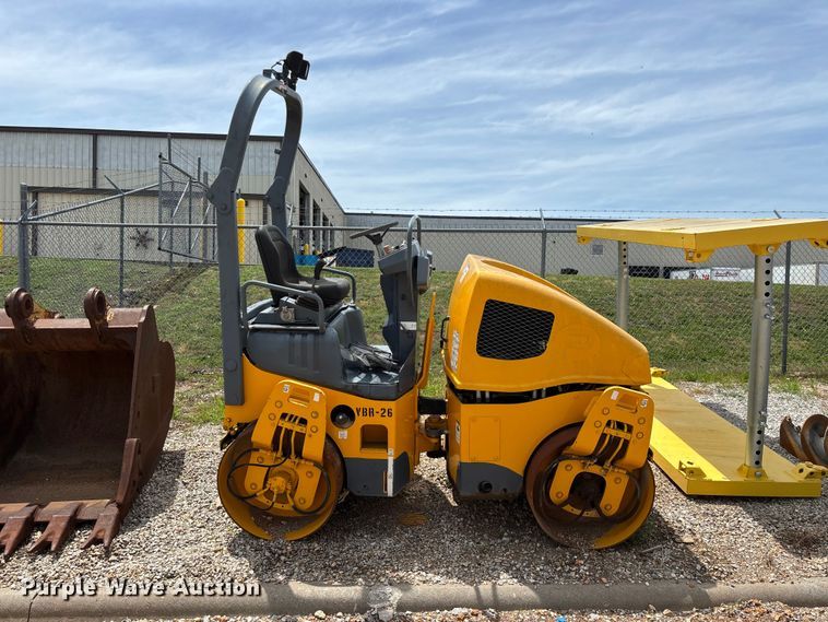 2010 Volvo DD24 Double Drum Vibratory Roller - photo 4