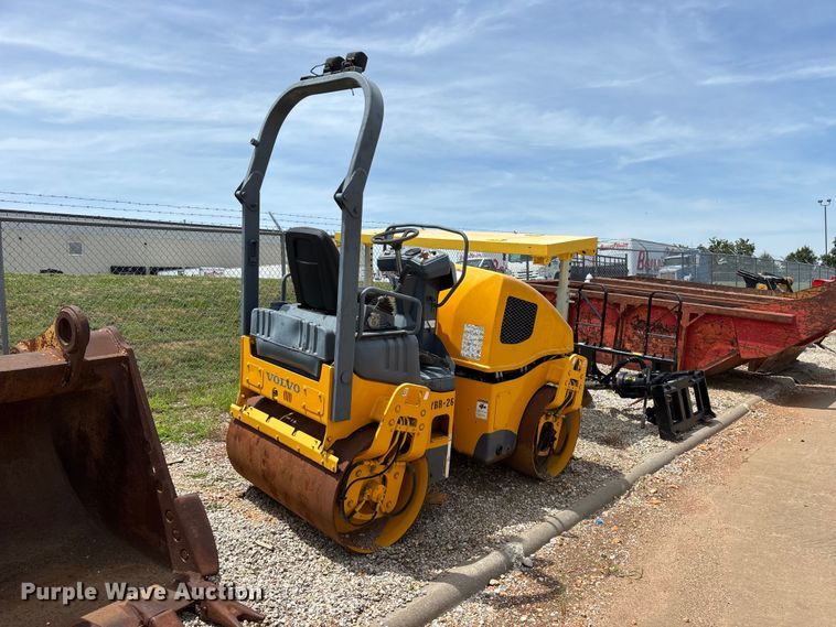 2010 Volvo DD24 Double Drum Vibratory Roller - photo 5