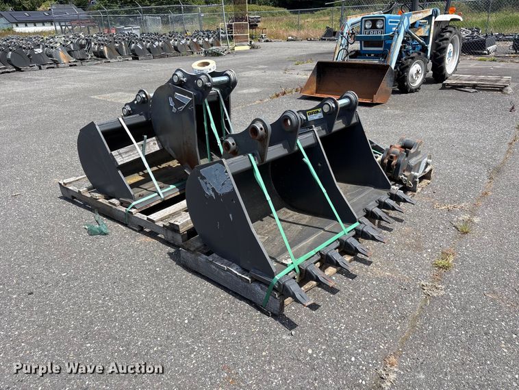 CNH Industrial CNH33.37 Excavator Attachments - photo 3