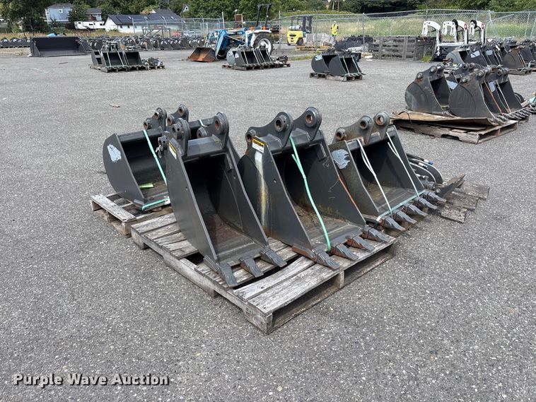 CNH Industrial CNH33.37 Excavator Attachments - photo 3