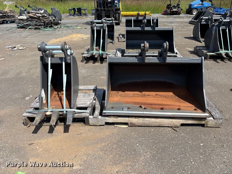 (2) CNH Industrial CNH33.37 Excavator Buckets - photo 2
