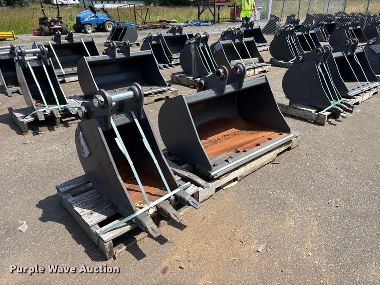 (2) CNH Industrial CNH33.37 Excavator Buckets - photo 3