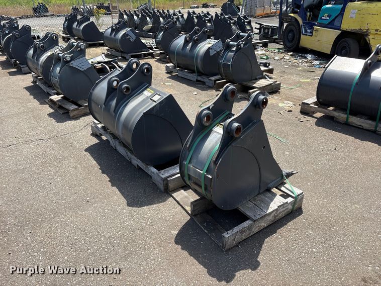 (2) CNH Industrial CNH33.37 Excavator Buckets - photo 5