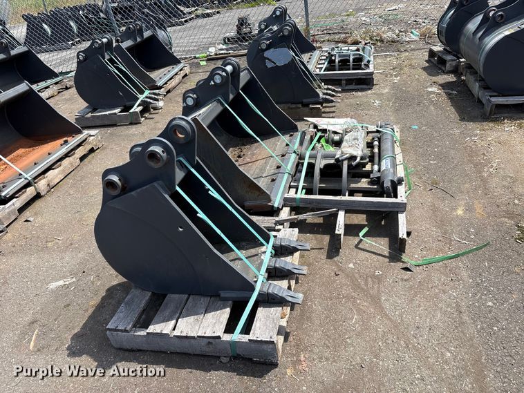 CNH Industrial CNH33.37 Excavator Attachments - photo 4