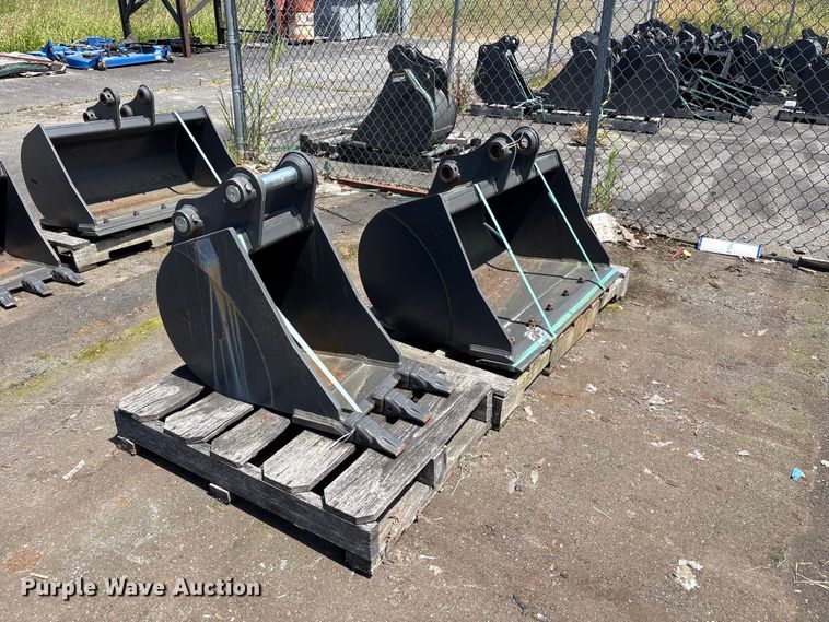 (2) CNH Industrial CNH33.37 Excavator Buckets - photo 3