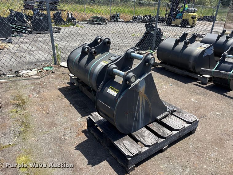 (2) CNH Industrial CNH33.37 Excavator Buckets - photo 5
