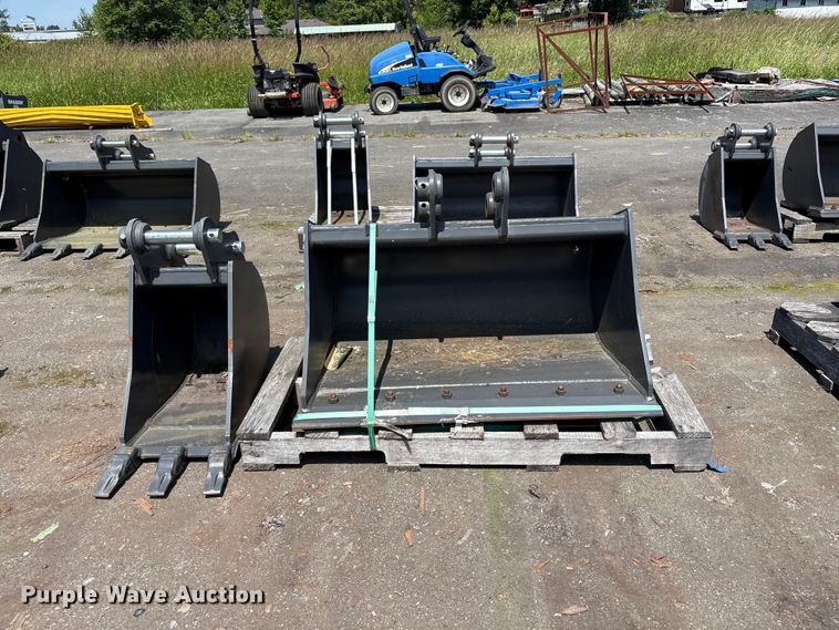 (2) CNH Industrial CNH33.37 Excavator Buckets - photo 2