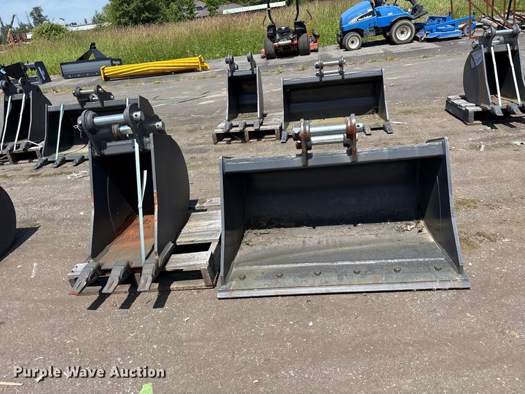 (2) CNH Industrial CNH33.37 Excavator Buckets - photo 2