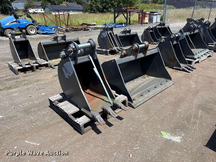 (2) CNH Industrial CNH33.37 Excavator Buckets - photo 3