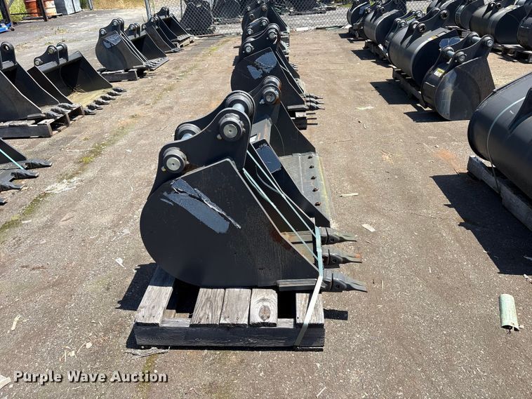 (2) CNH Industrial CNH33.37 Excavator Buckets - photo 4