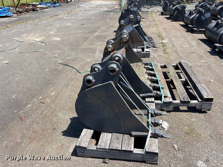 (2) CNH Industrial CNH33.37 Excavator Buckets - photo 4