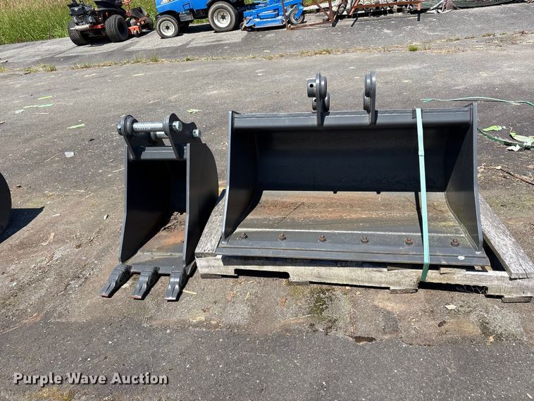 (2) CNH Industrial CNH33.37 Excavator Buckets - photo 2