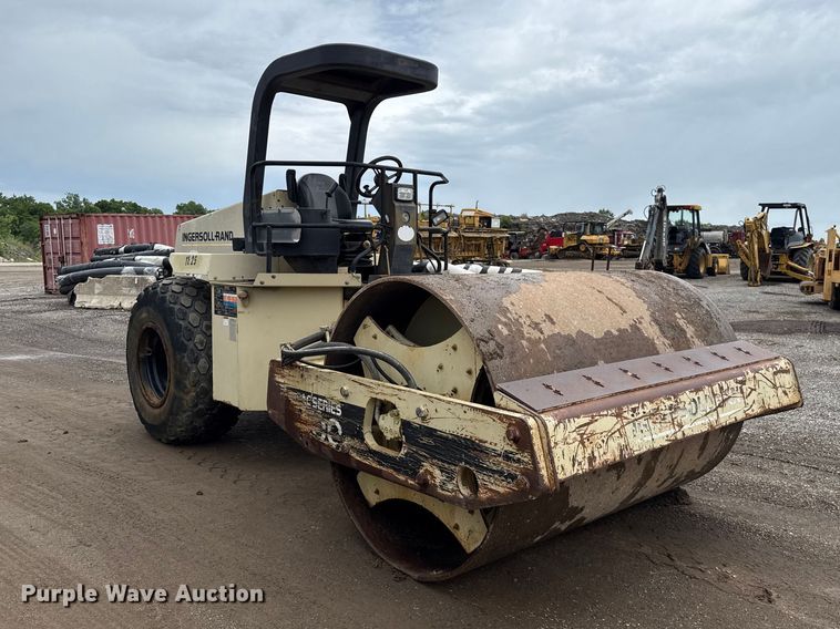 1999 Ingersoll Rand SD100D Single Drum Vibratory Roller - photo 3