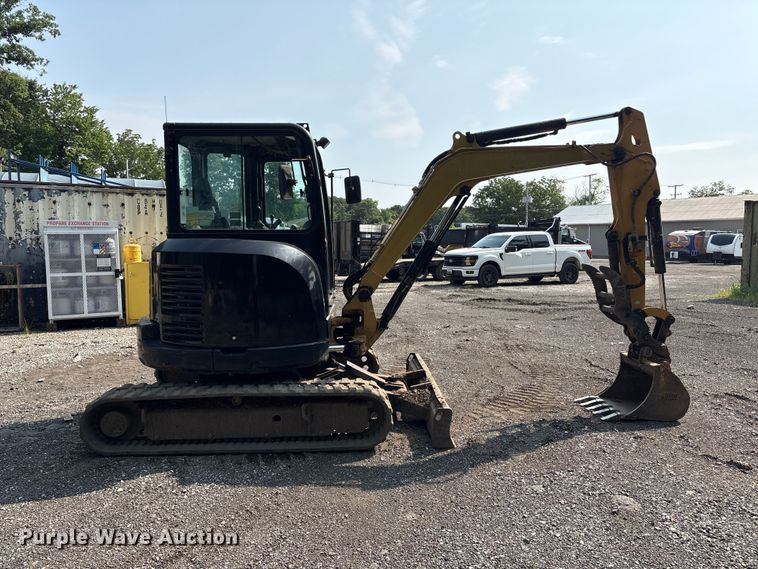 2013 Caterpillar 304E Mini Excavator - photo 4