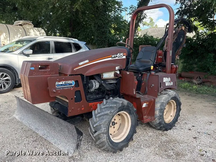 2000 Ditch Witch RT45 Trencher
