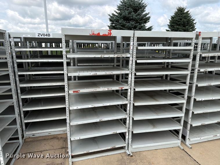 (10) Storage Shelves - photo 2