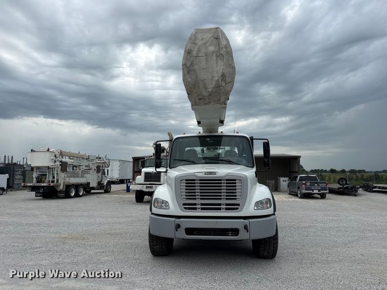 2014 Freightliner Business Class M2 Bucket Truck - photo 2