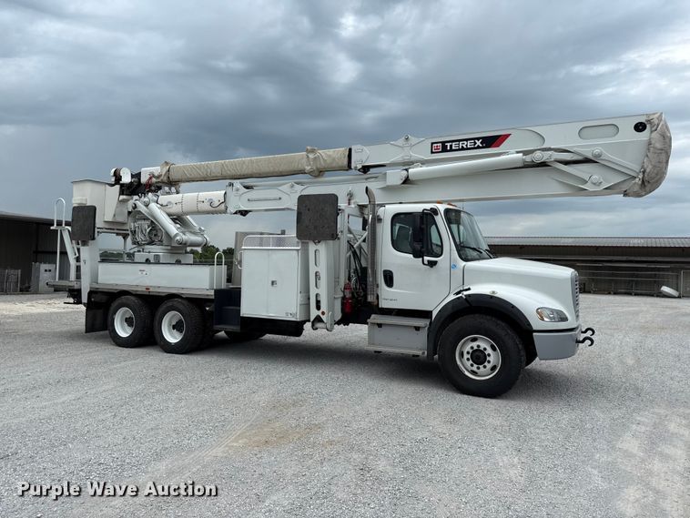 2014 Freightliner Business Class M2 Bucket Truck - photo 4