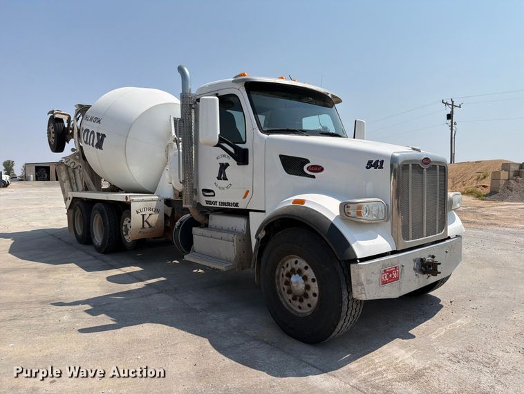 2017 Peterbilt 567 Ready Mix Truck - photo 3