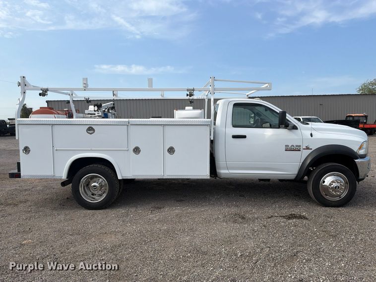 2015 RAM 5500 Heavy Duty Utility / Service Truck - photo 4