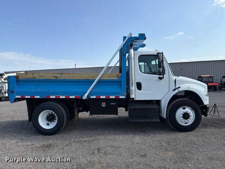 2016 Freightliner Business Class M2 Dump Truck - photo 4