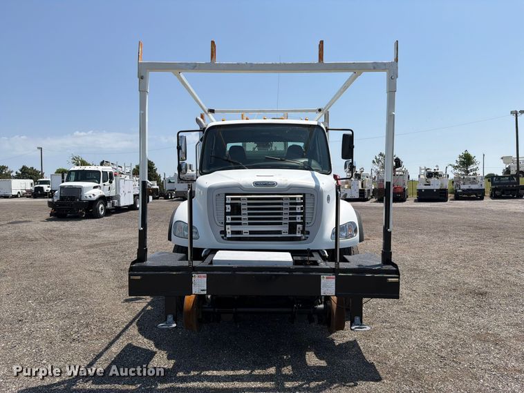 2010 Freightliner Business Class M2 Crane Truck - photo 2