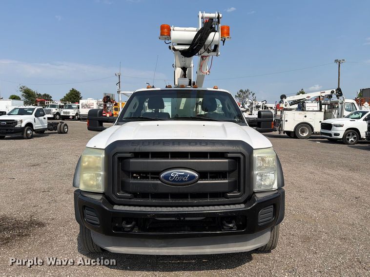2011 Ford F450 Super Duty Bucket Truck - photo 2