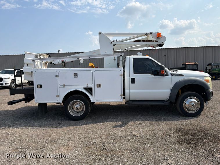 2011 Ford F450 Super Duty Bucket Truck - photo 4