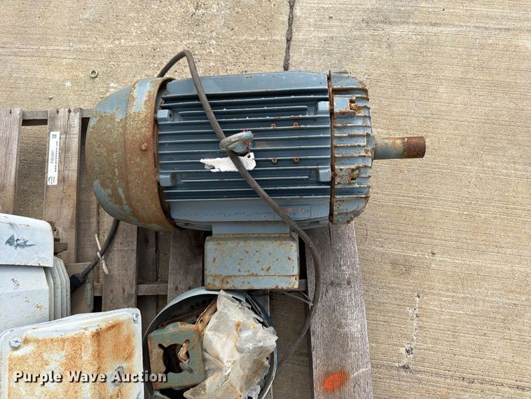 (2) Electric Motors - photo 4