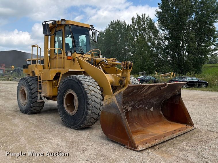 1992 Caterpillar 950F Wheel Loader - photo 3