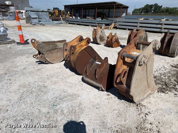 (3) Excavator Buckets - photo 3