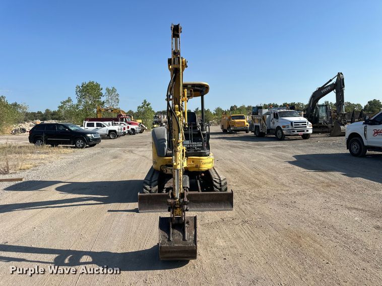 Komatsu PC35MR-2 Mini Excavator - photo 2