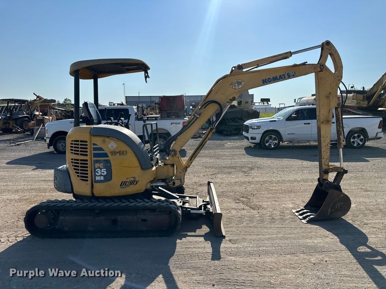 Komatsu PC35MR-2 Mini Excavator - photo 4