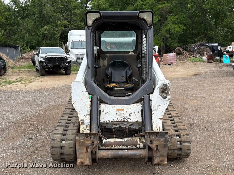 2014 Bobcat T650 Tracked Skid Steer Loader - photo 2
