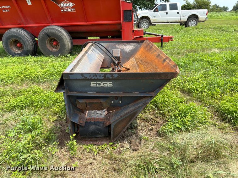 Edge SSB72 Skid Steer Side Discharge Bucket - photo 4