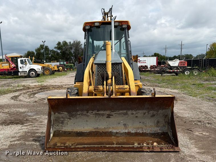 2002 John Deere 410G Backhoe - photo 2