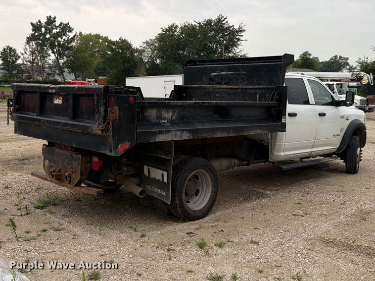 2020 RAM 5500 Crew Cab Dump Truck - photo 5