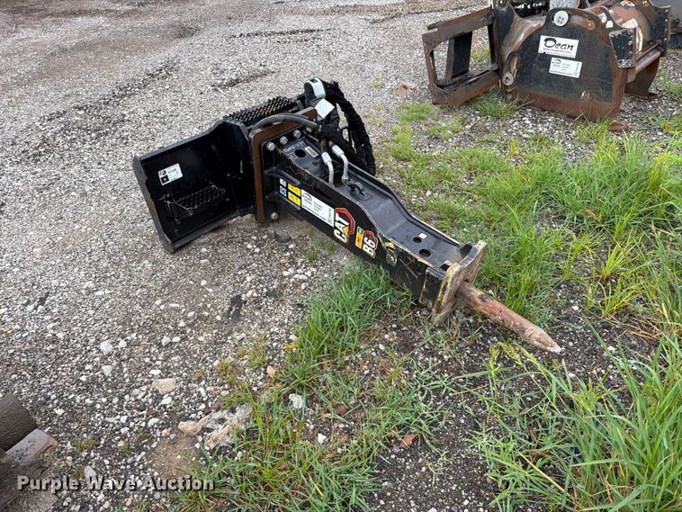 2023 Caterpillar B6 Skid Steer Breaker - photo 3
