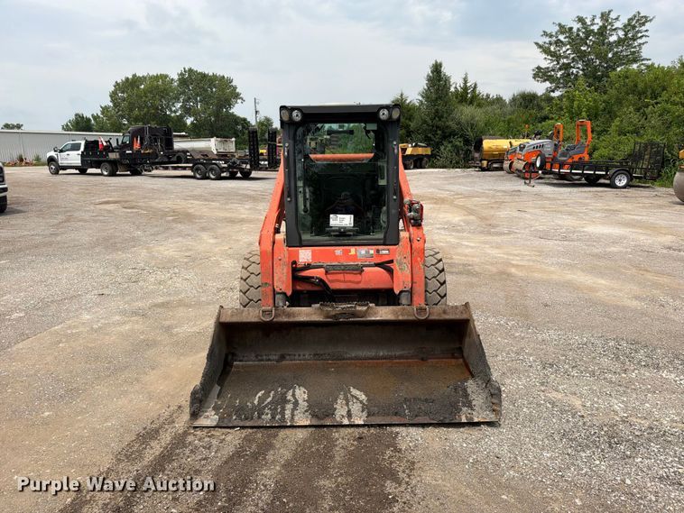 2018 Kubota SSV75 Skid Steer Loader - photo 2