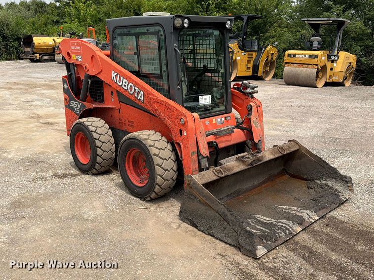 2018 Kubota SSV75 Skid Steer Loader - photo 3
