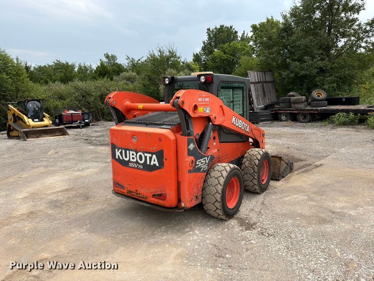 2018 Kubota SSV75 Skid Steer Loader - photo 5