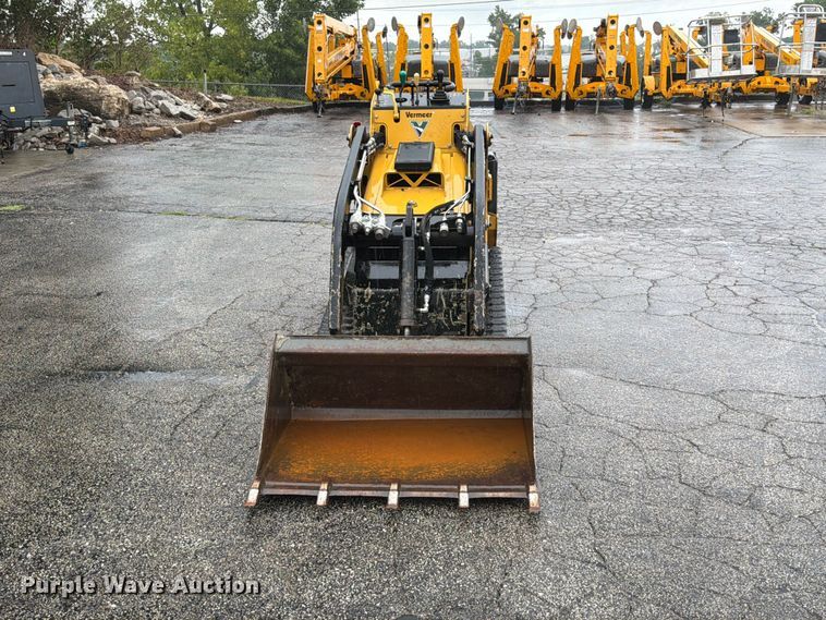 2024 Vermeer S925TX Compact Utility Loader - photo 2