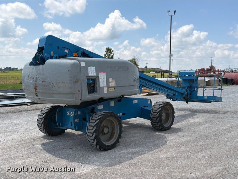 2006 Genie S-60 Boom Lift - photo 5