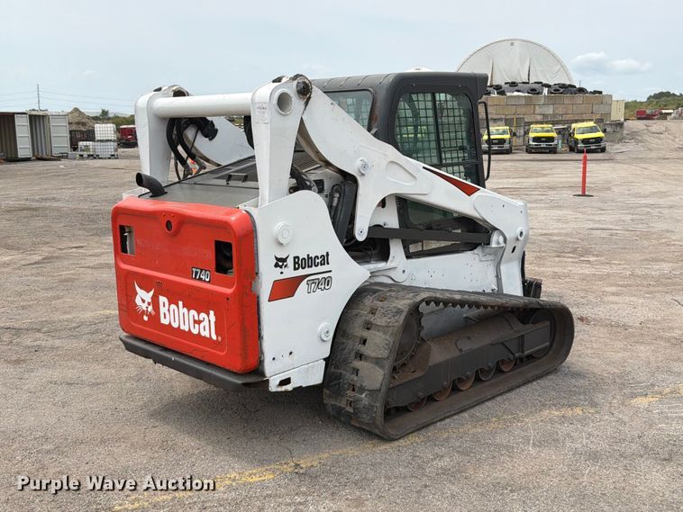 2018 Bobcat T740 Tracked Skid Steer Loader - photo 5