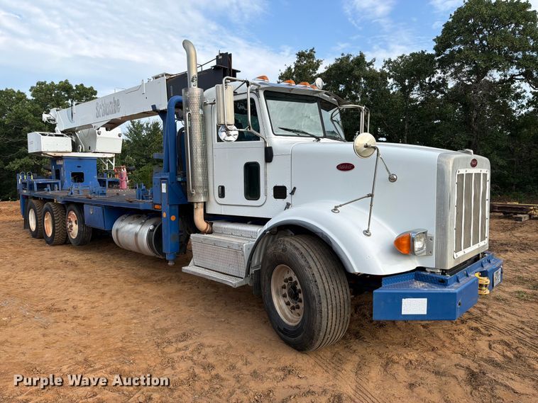 2011 Peterbilt 367 Crane Truck - photo 3
