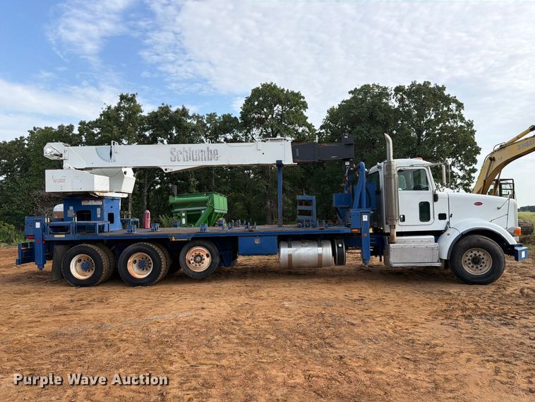 2011 Peterbilt 367 Crane Truck - photo 4