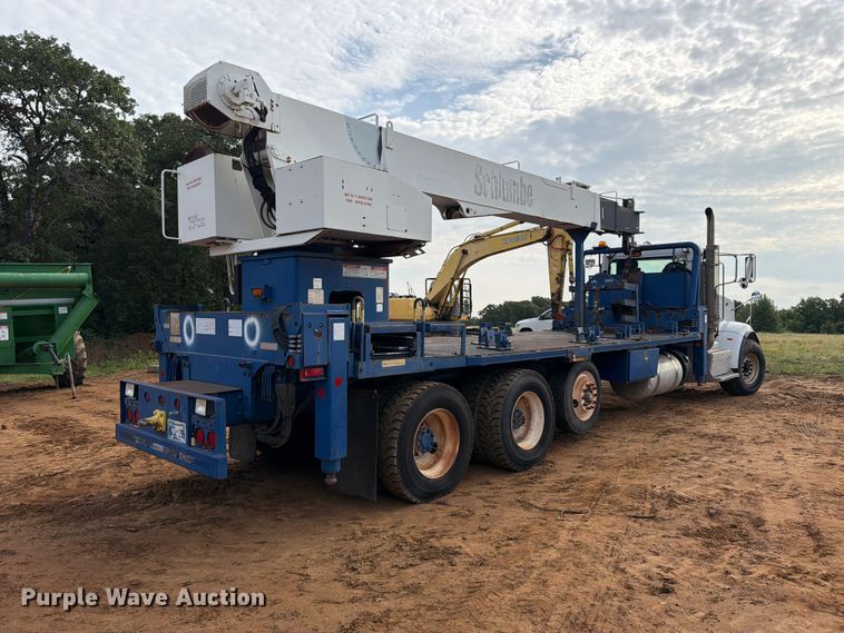 2011 Peterbilt 367 Crane Truck - photo 5