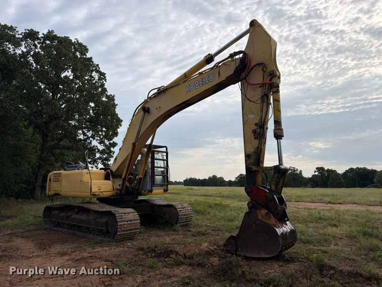 2001 Kobelco SK330LC Excavator - photo 3